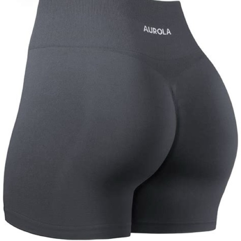 Aurola Seamless Shorts Charcoal Gray Size Medium 4” Inseam